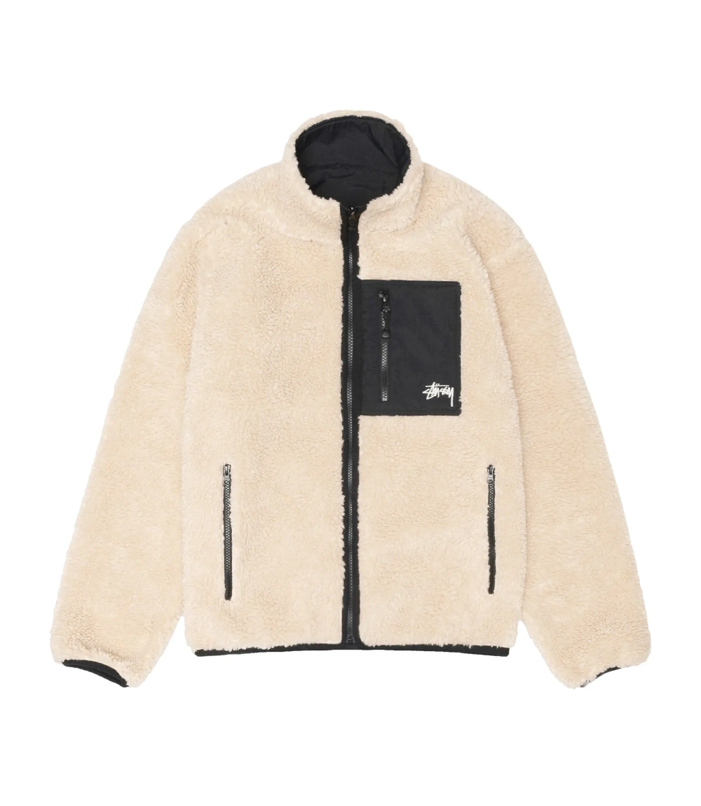 Stussy ベージュ ジャケット Stussy Sherpa Reversible Jacket – Beige & Nylon Streetwear Layer